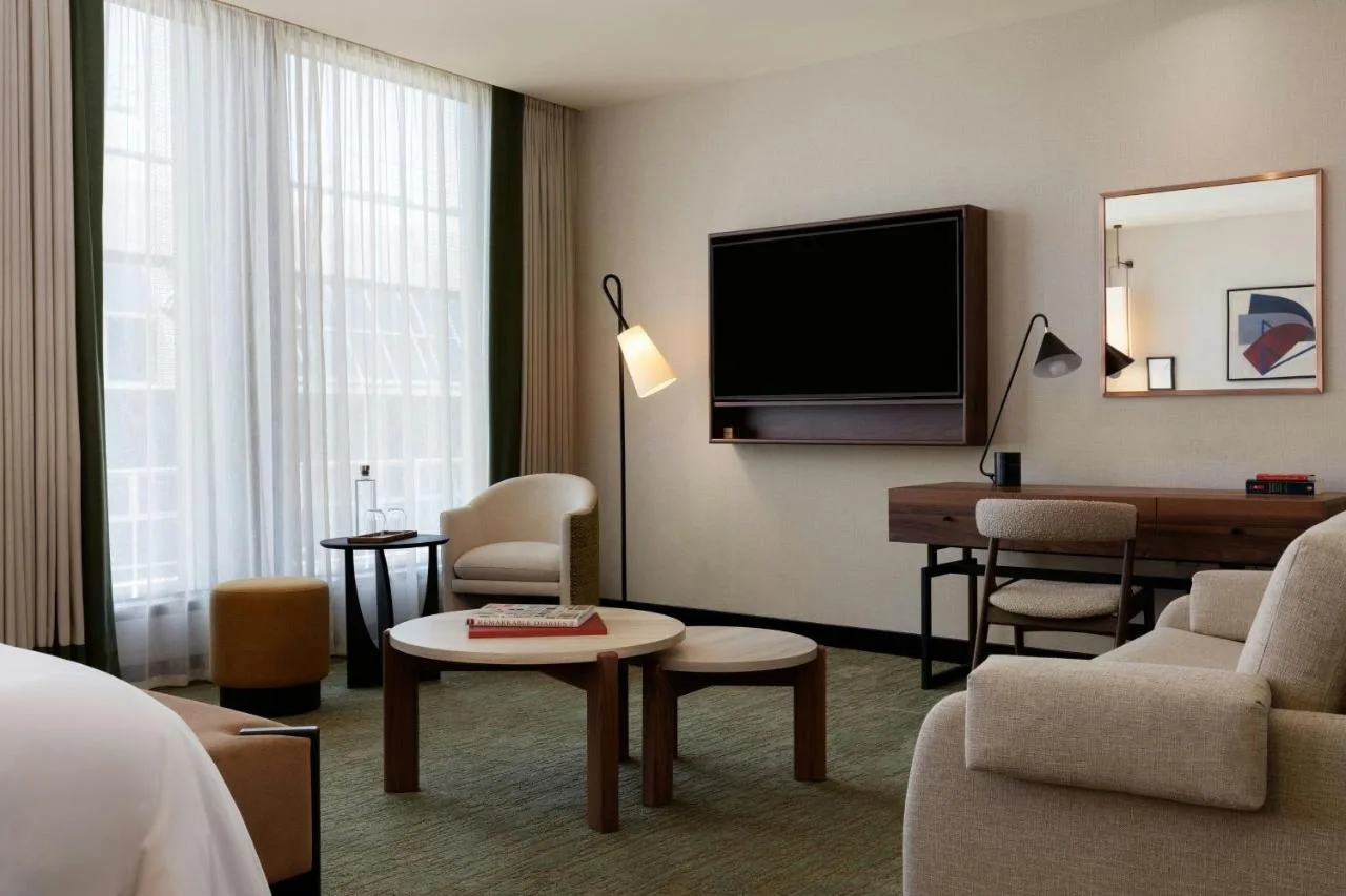 Junior King Suite